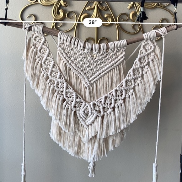 Macrame Wall Hanging - Picture 7 of 7